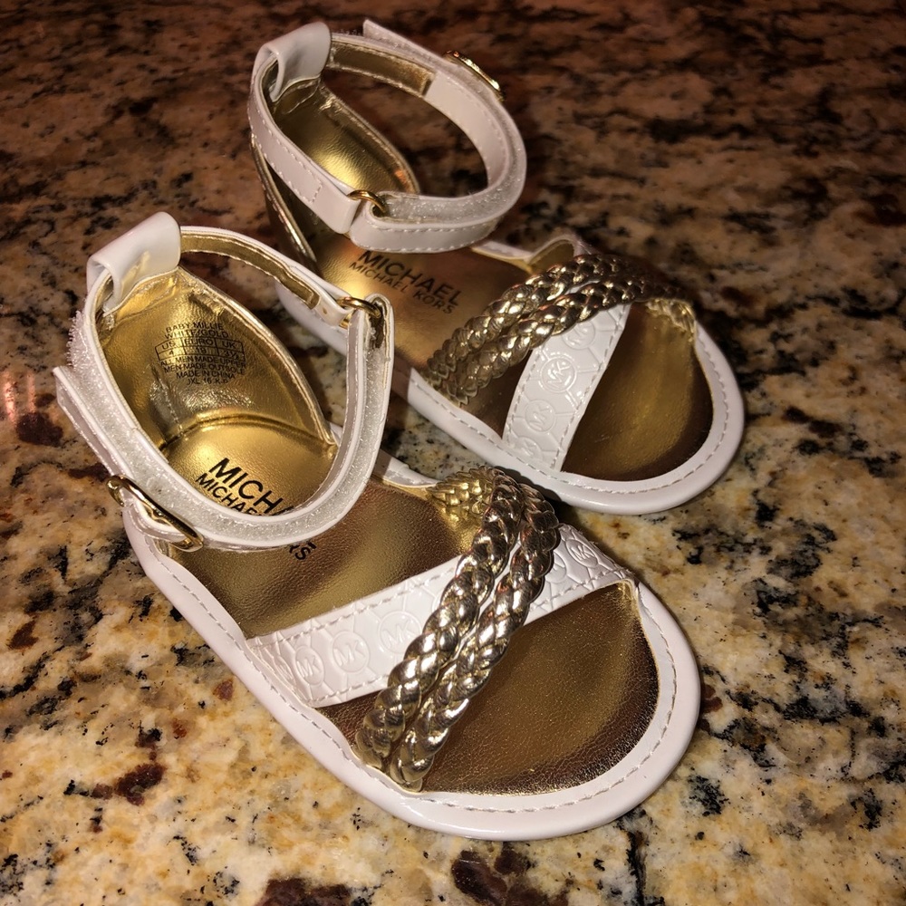 Michael Kors crib shoes/sandals. NBW!!!
